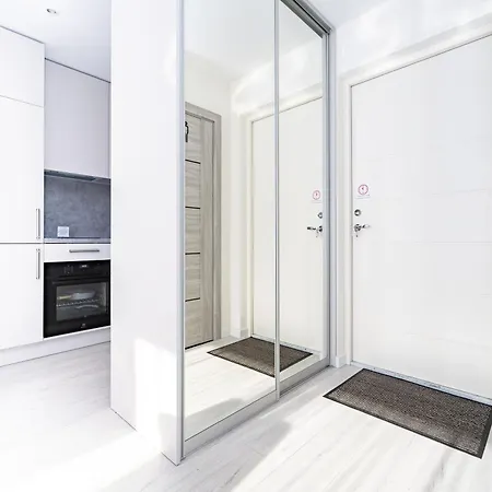 Apartment 2bd/apt Private Hot Tub/terrace, By Cohost