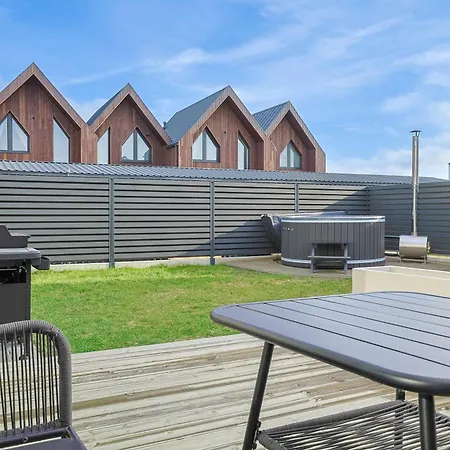 2bd/apt Private Hot Tub/terrace, By Cohost Apartment Palanga