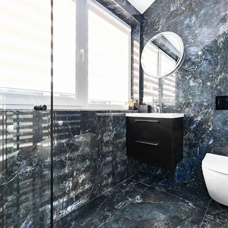 Apartment 2bd/apt Private Hot Tub/terrace, By Cohost Palanga